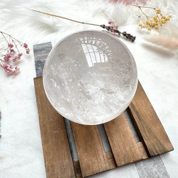 Gorgeous Clear Quartz Sphere - Picture 5 of 6